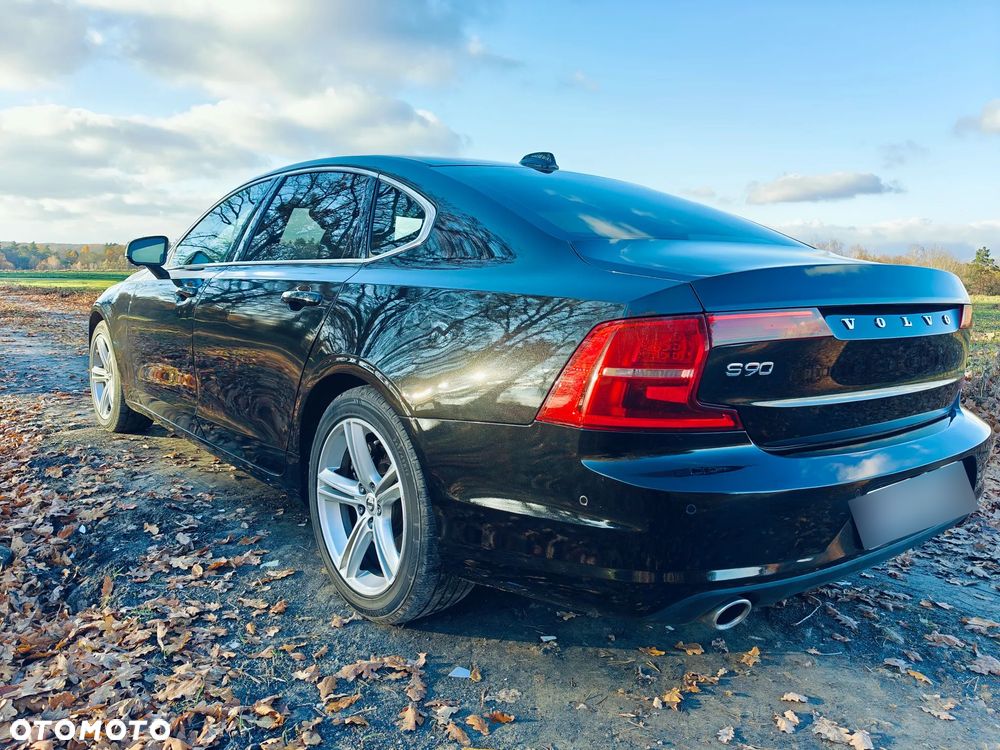 Volvo S90 T5 Momentum - 3