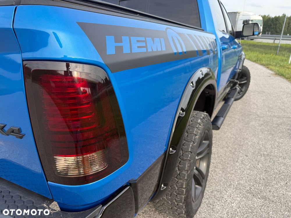 Dodge RAM 1500 5.7 4x4 - 14