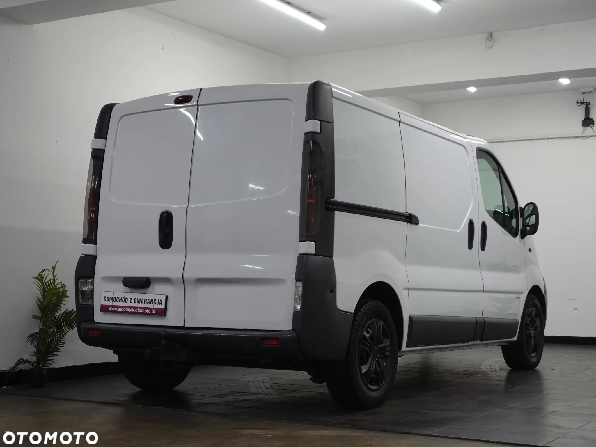 Opel Vivaro - 9