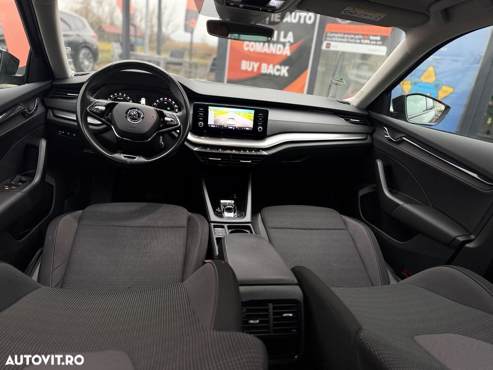 Skoda Octavia Combi 2.0 TDI DSG Premium Edition - 8