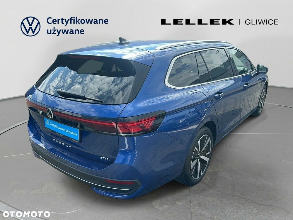 Volkswagen Passat - 4