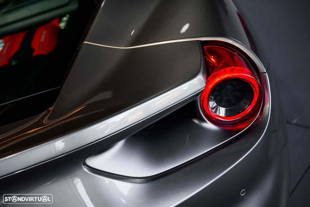 Ferrari 488 GTB - 11