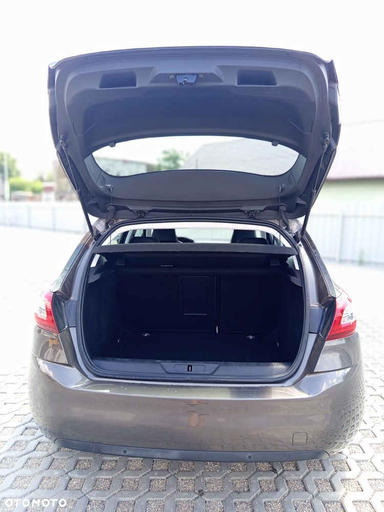 Peugeot 308 - 16