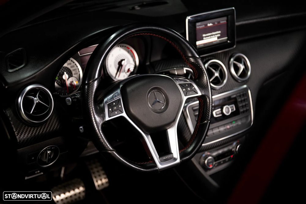 Mercedes-Benz A 180 CDI 7G-DCT AMG Line - 21