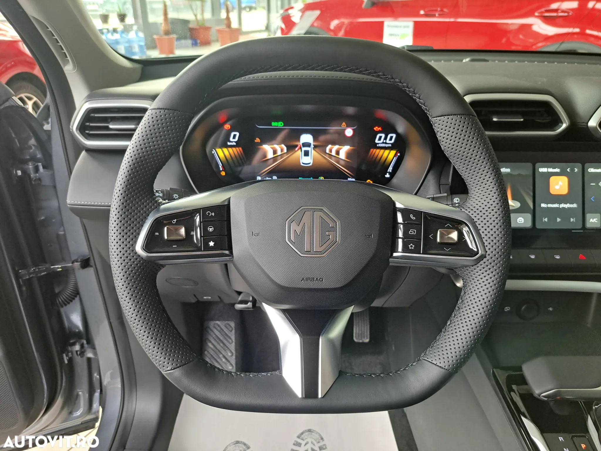 MG ZS HEV - 11