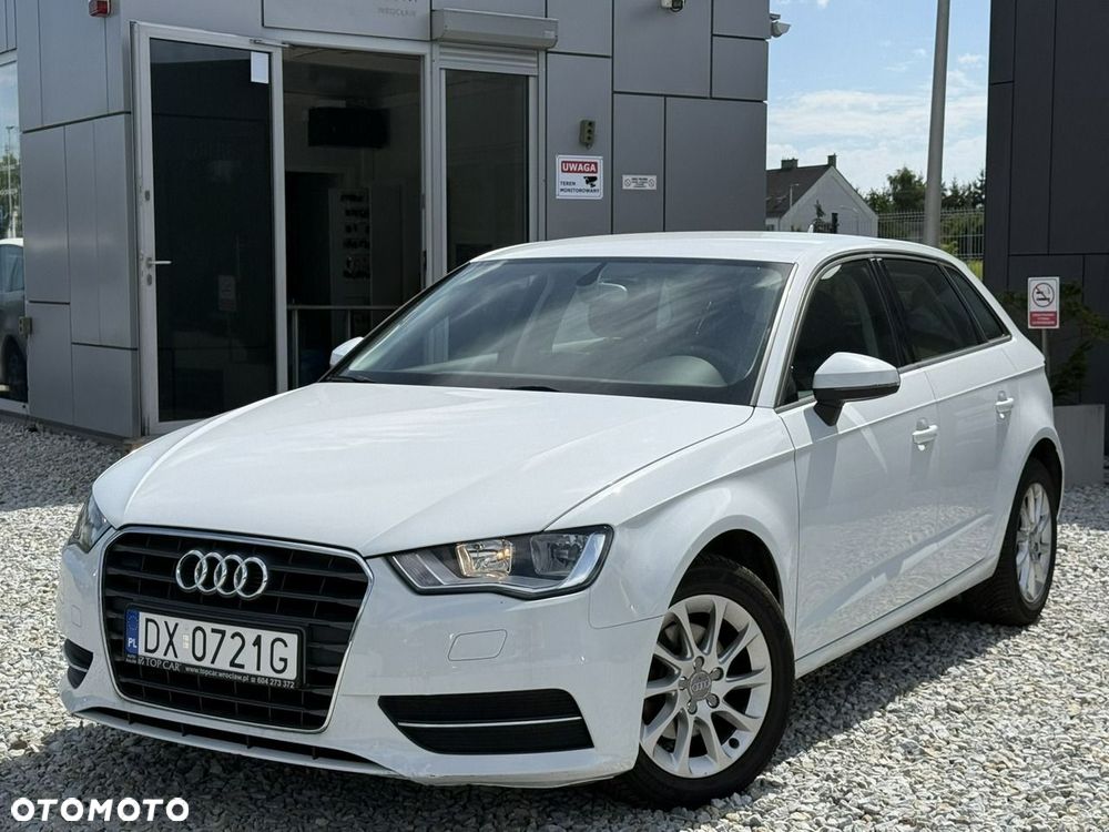 Audi A3 Sportback 1.2 TFSI Attraction - 1