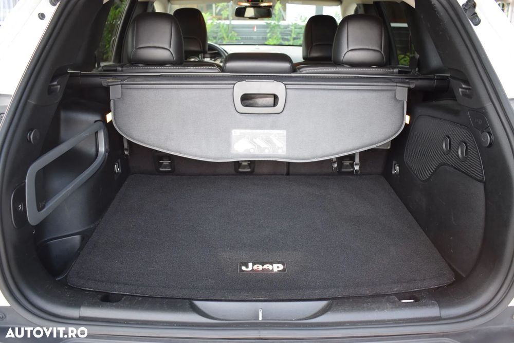 Jeep Cherokee 2.2 MJet AWD ACTIVE DRIVE I AT9 Overland - 12