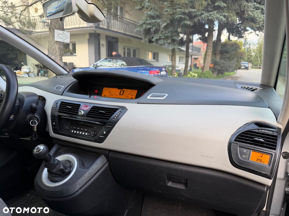 Citroën C4 Grand Picasso 1.8i SX - 8