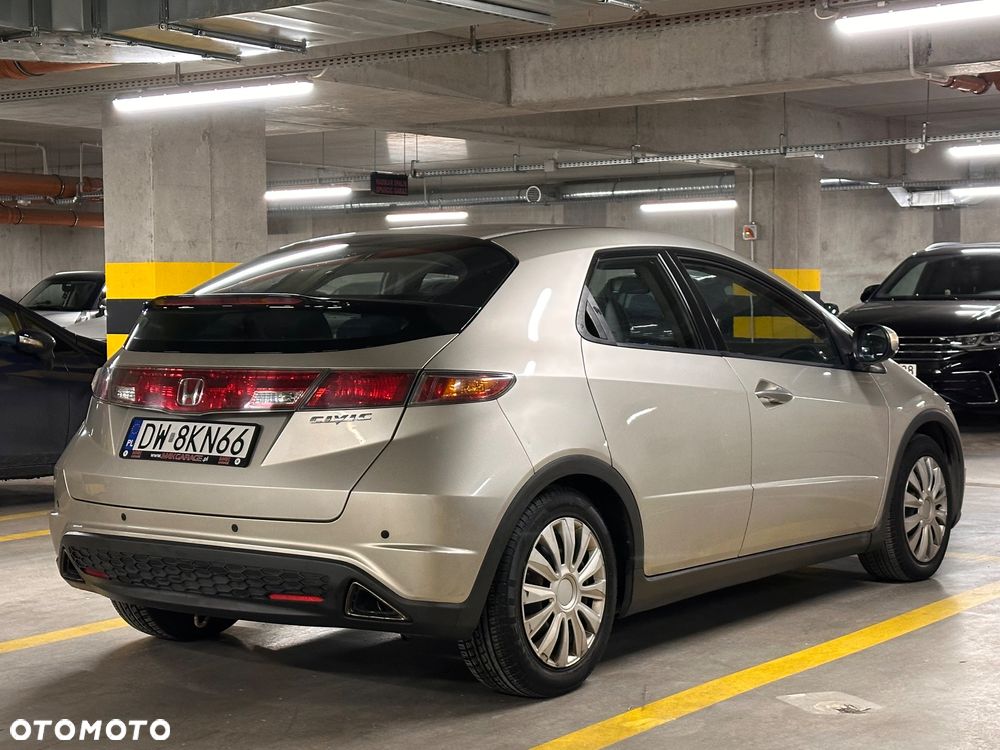 Honda Civic 1.8 Comfort - 3