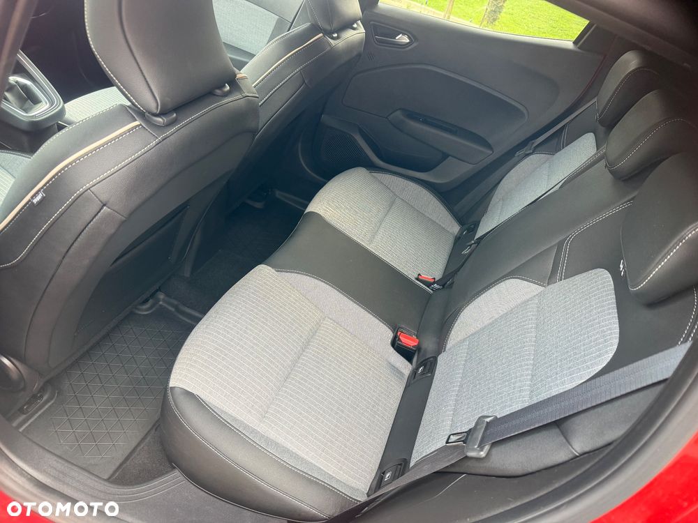 Renault Clio 1.0 TCe Techno - 11