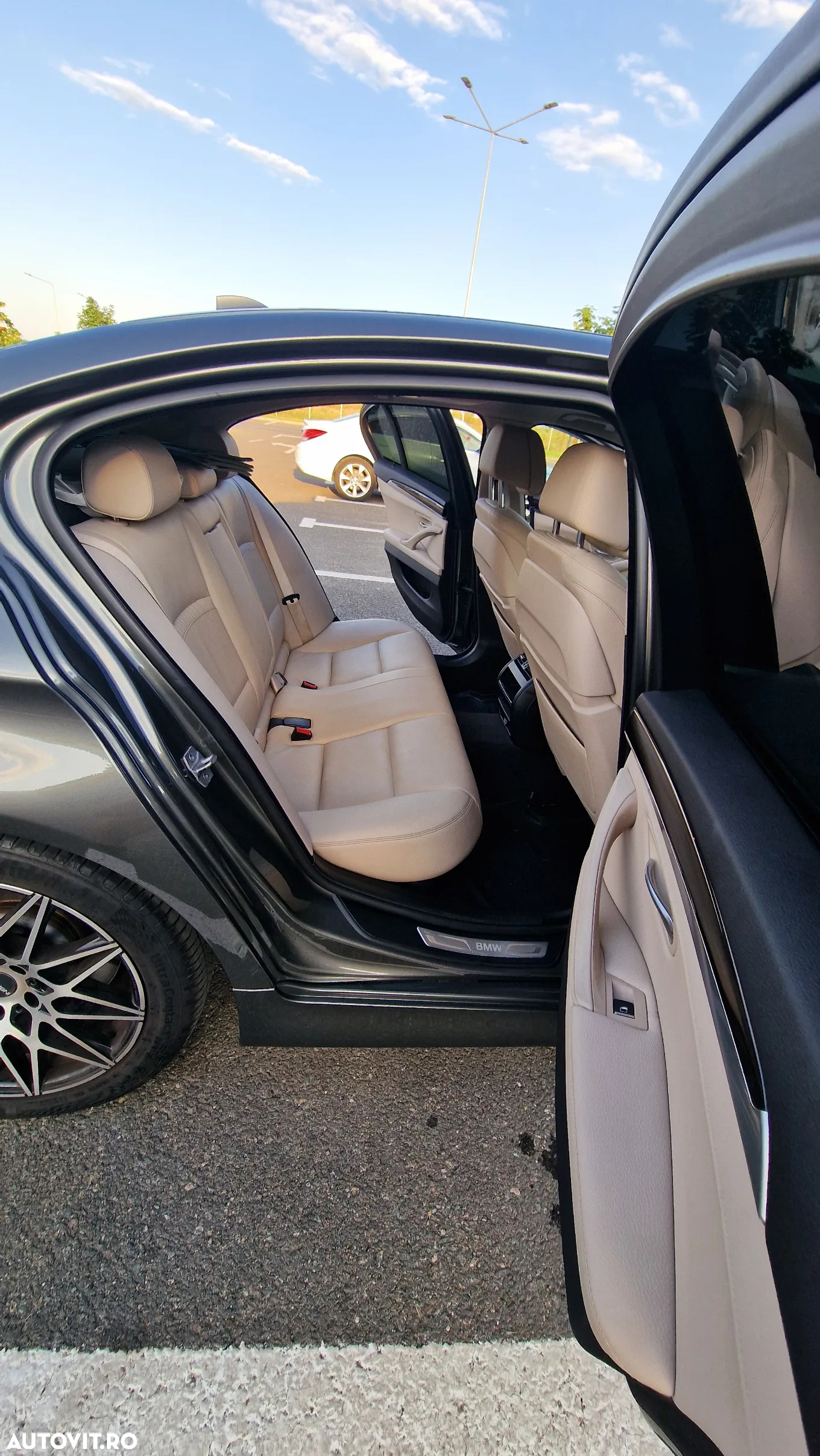 BMW Seria 5 530d xDrive - 4