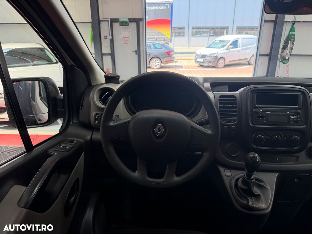 Renault Trafic Combi L2H1 7+1 Expression - 14