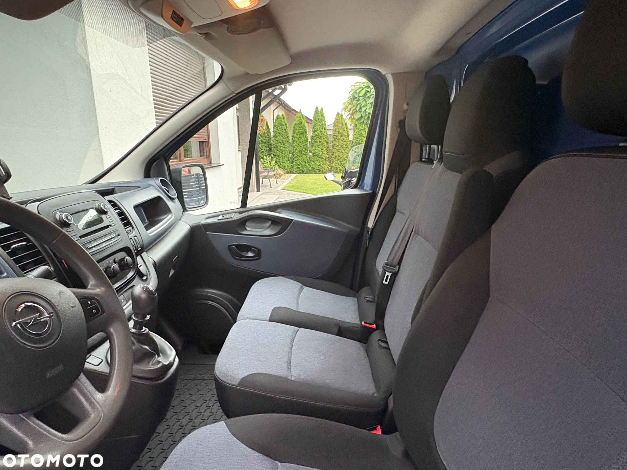 Opel VIVARO - 16