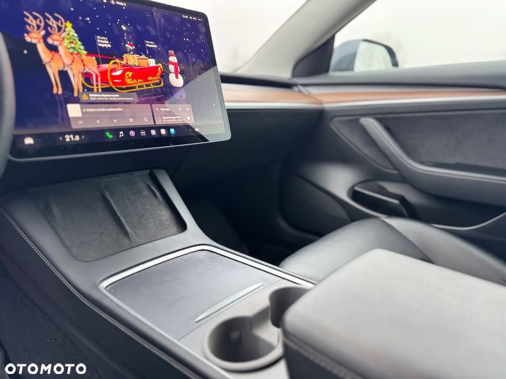 Tesla Model 3 RWD - 31