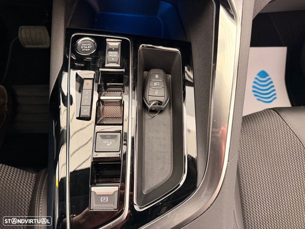 Peugeot 5008 1.2 PureTech Allure Pack EAT8 - 36