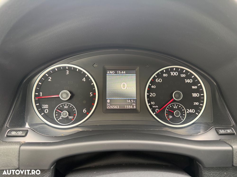 Volkswagen Tiguan - 11