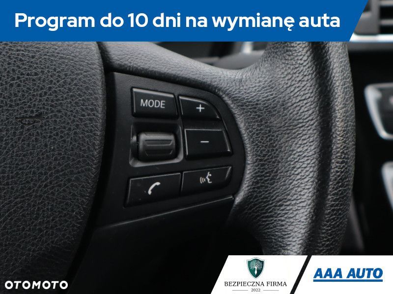BMW Seria 1 - 20