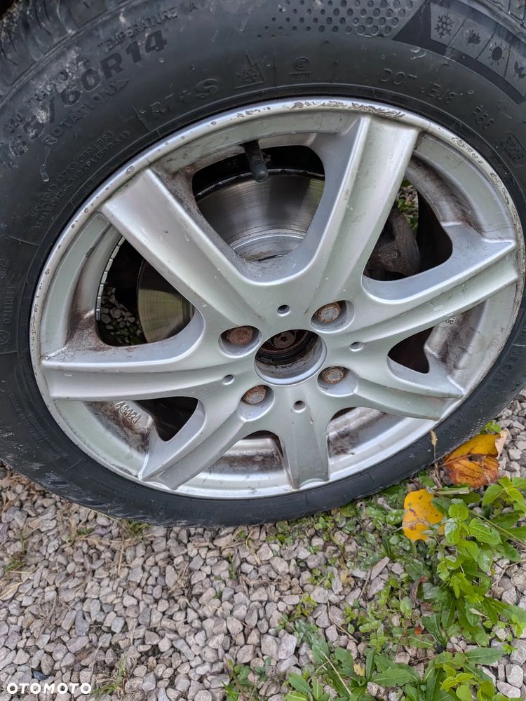 Hyundai i10 - 24