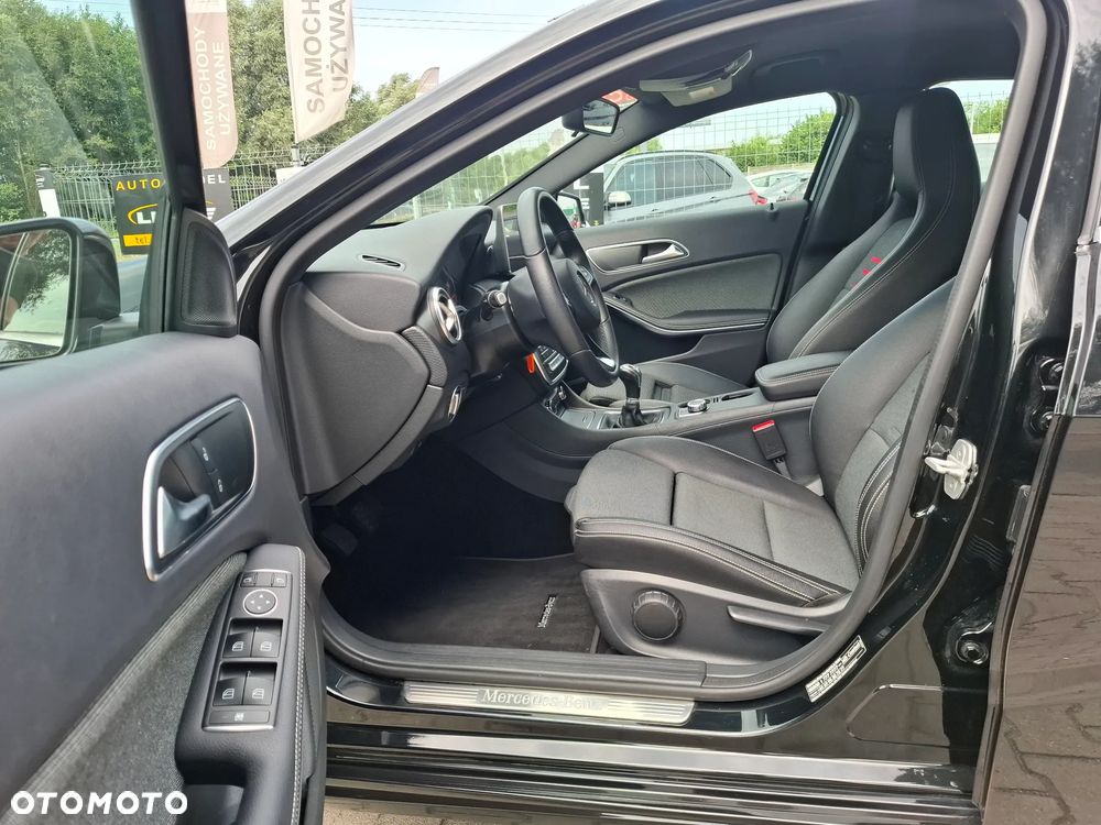 Mercedes-Benz Klasa A 180 Peak Edition - 13