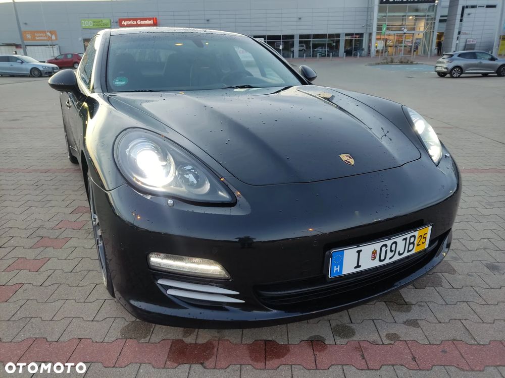 Porsche Panamera 4S PDK - 22