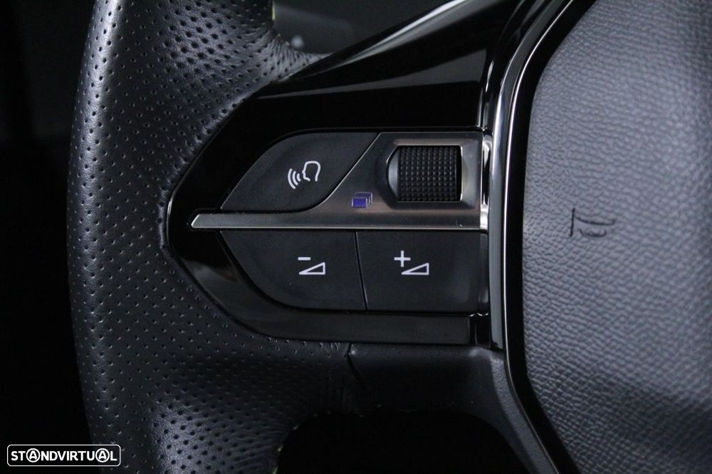 Peugeot 208 1.2 PureTech GT - 22