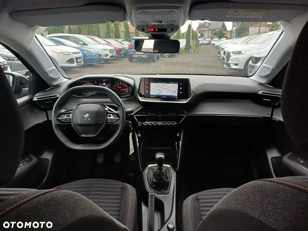 Peugeot 208 PureTech 100 Allure - 23