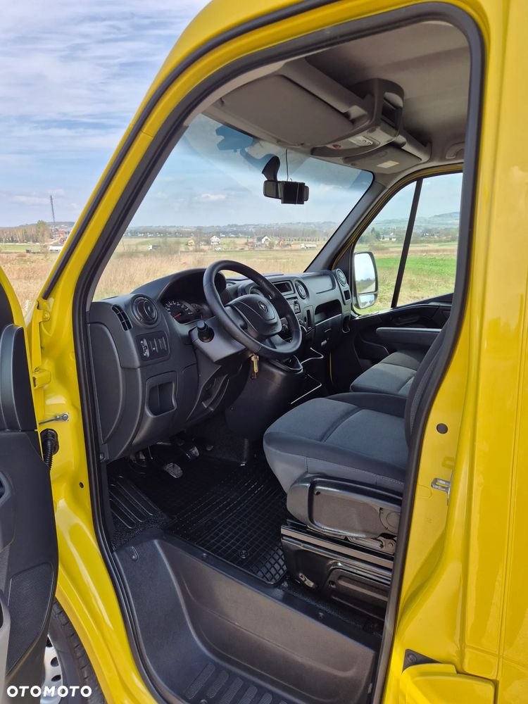 Renault MASTER 2.3 DCI KONTENER 8EP SALON PL I-WŁAŚCICIEL 2019R KLIMA AIRBAG KAMERA - 25