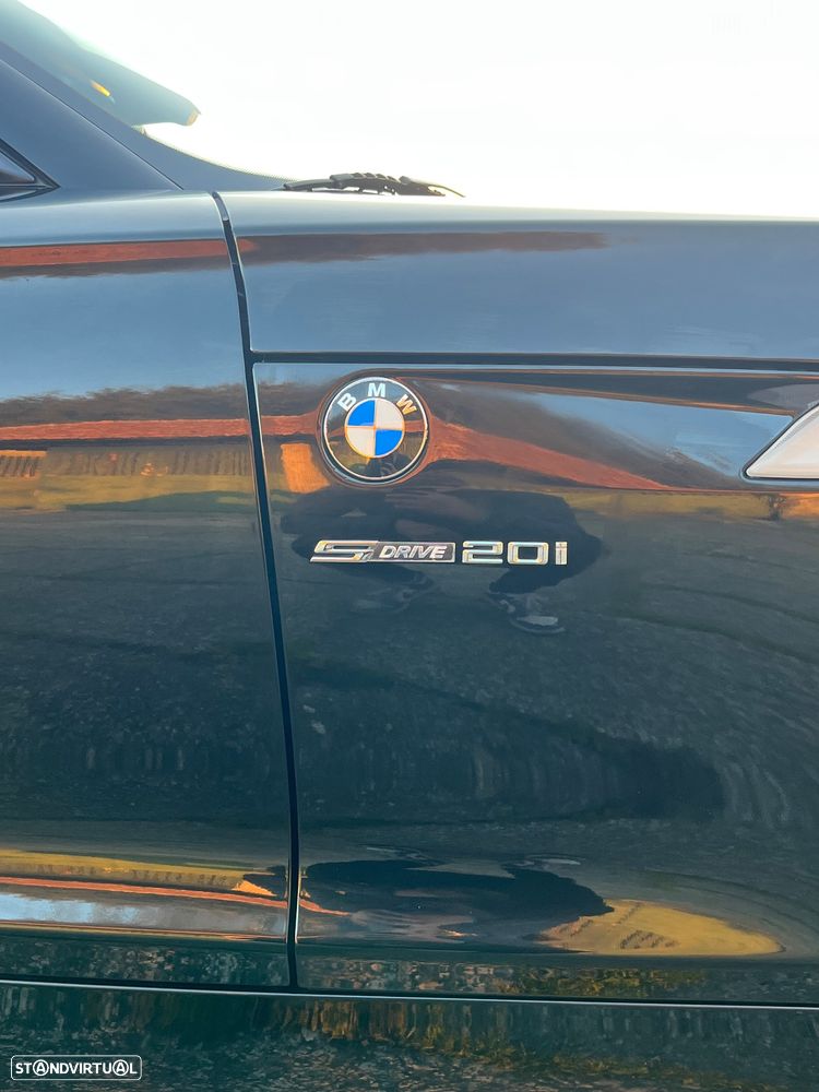 BMW Z4 sDrive20i - 12