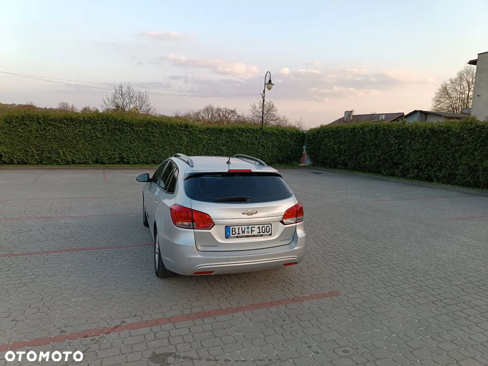 Chevrolet Cruze 1.6 LT+ - 5