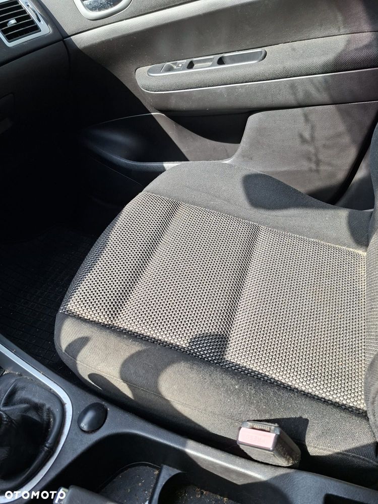 Peugeot 307 SW 110 - 2