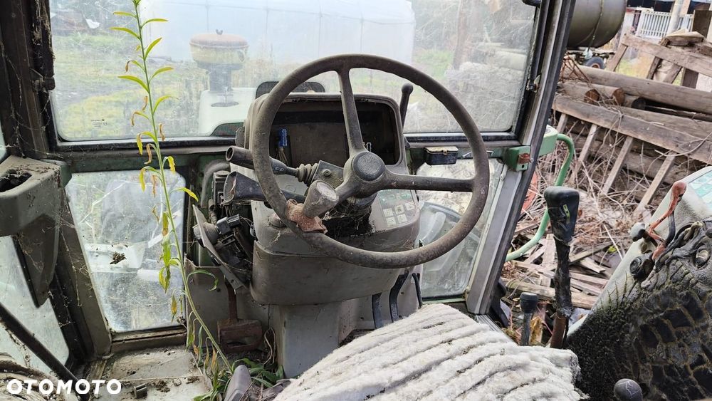 Fendt 309 - na części - elementy wnętrza plastiki - 1