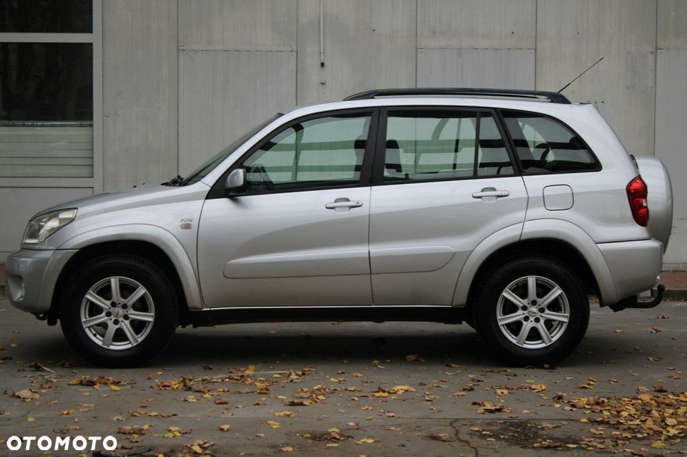 Toyota RAV4 2.0 VVT-i 4x4 - 39