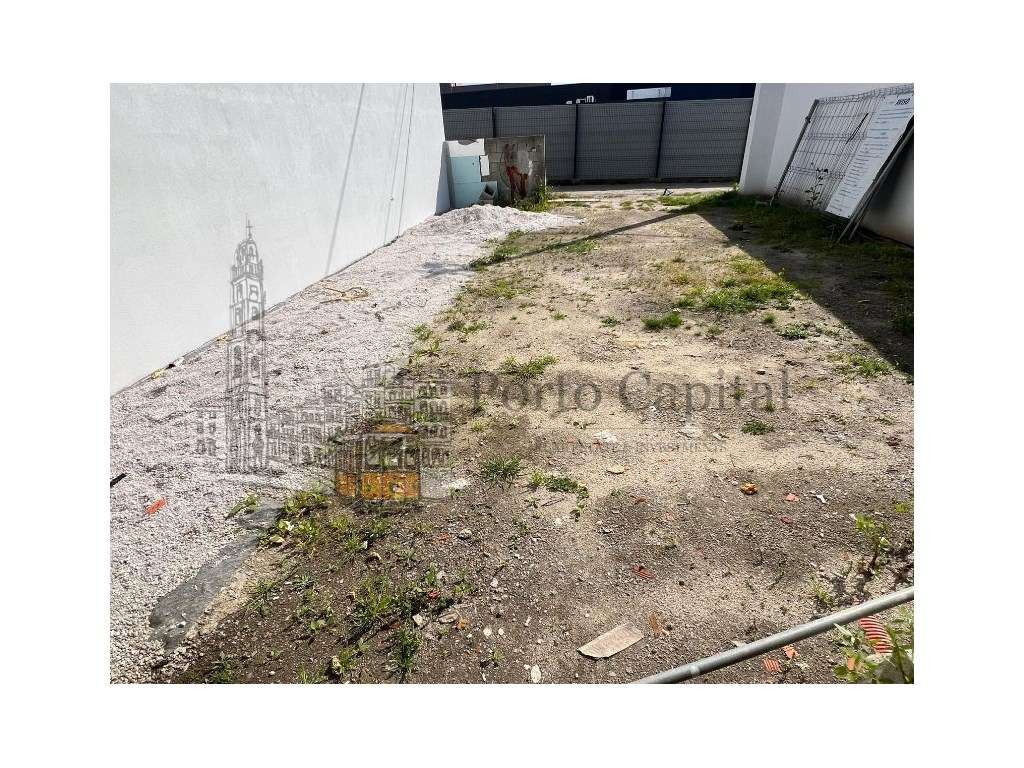 FANTASTICA MORADIA T2 JUNTO AO HOSPITAL DE SÃO JOÃO - Grande imagem: 5/20