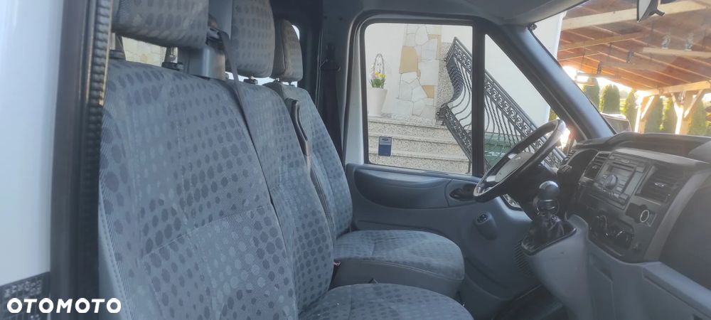 Ford TRANSIT NAPEND 4X4 SZESC OSÓB POLSKI SALON 1 WŁASCICIEL MAŁY PRZEBIEG - 9