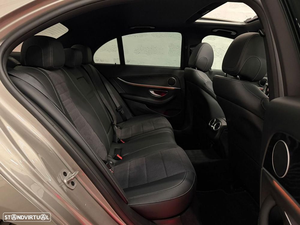 Mercedes-Benz E 300 de Avantgarde 4Matic - 51