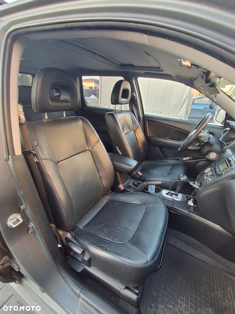 Mitsubishi Outlander - 31
