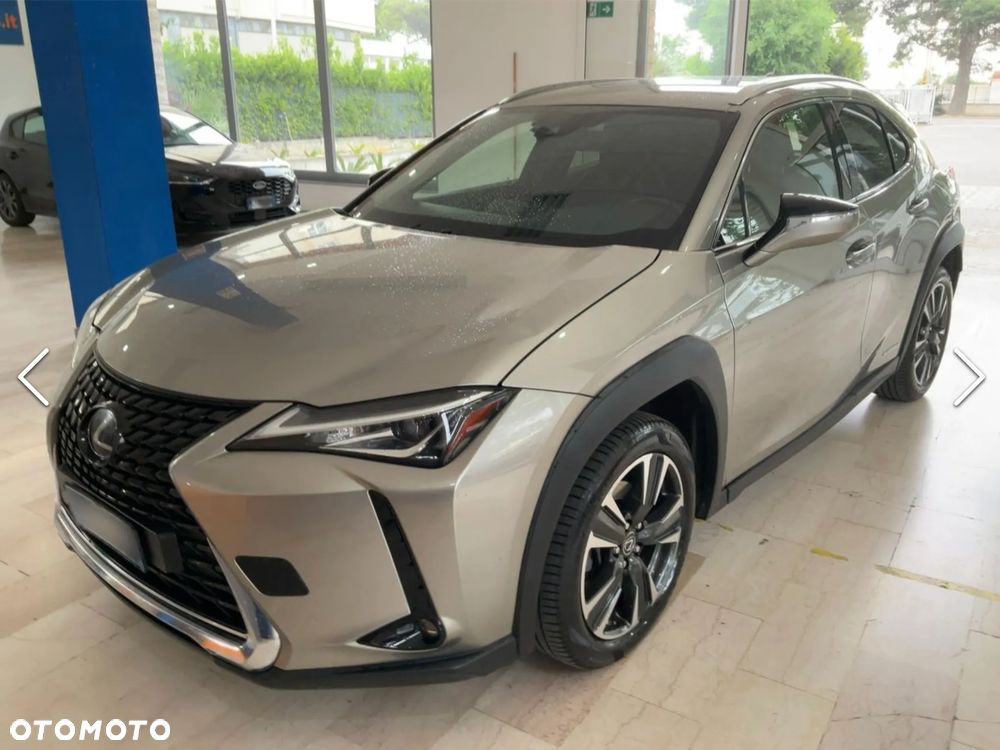 Lexus UX 250h Executive Line - 2