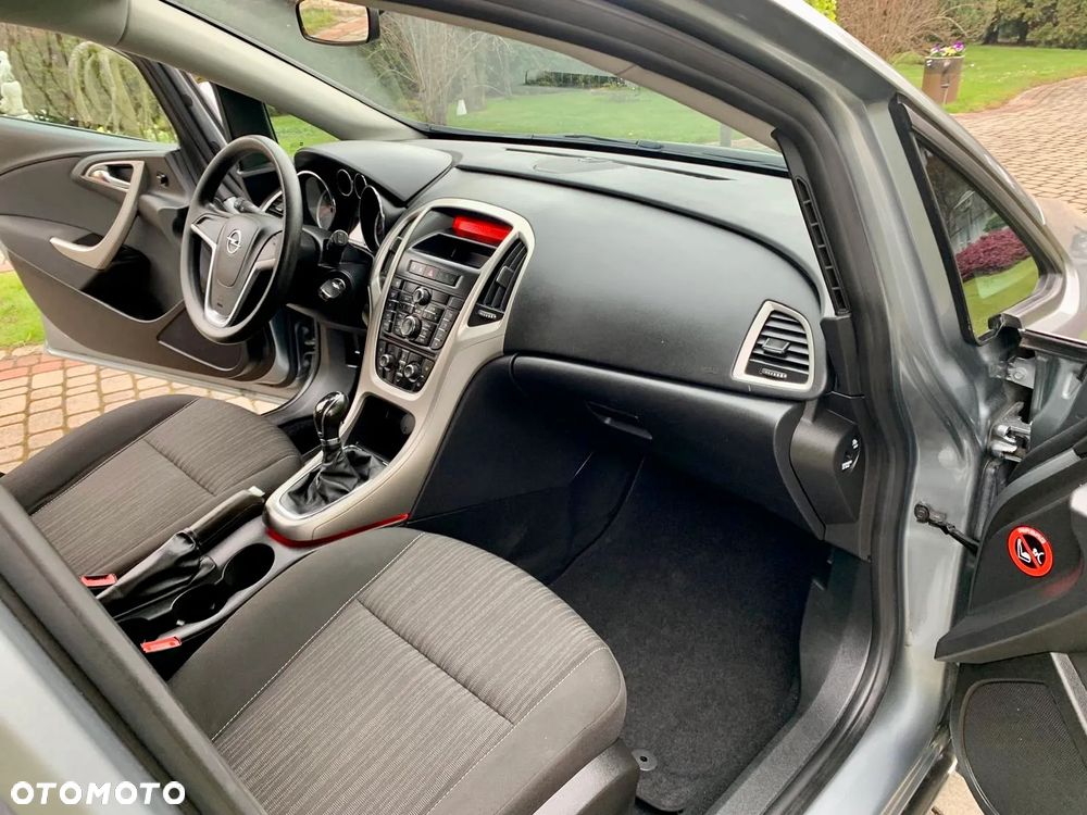 Opel Astra 1.4 ecoFLEX - 8