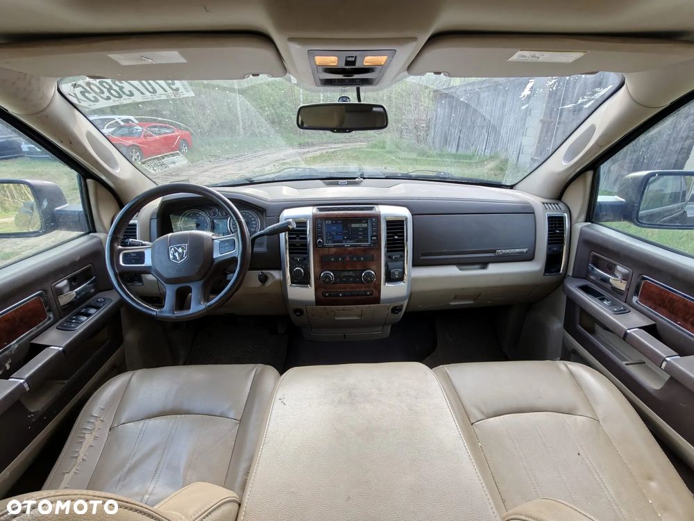Dodge RAM 5.7 4x4 - 8