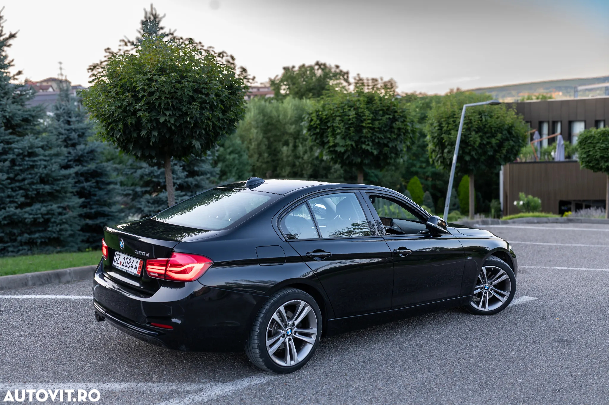 BMW Seria 3 - 16