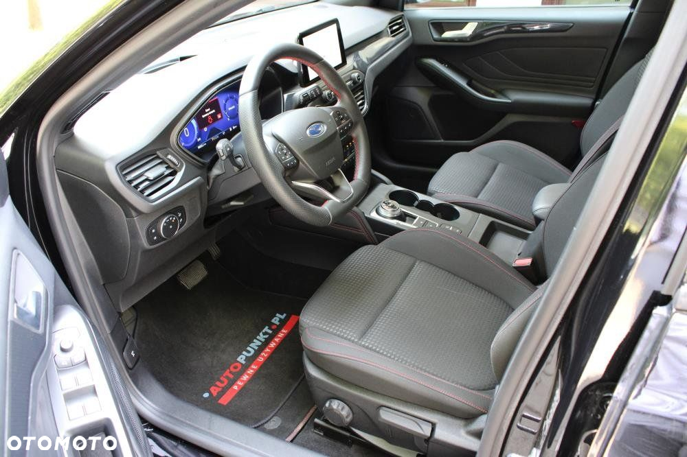 Ford Focus - 11