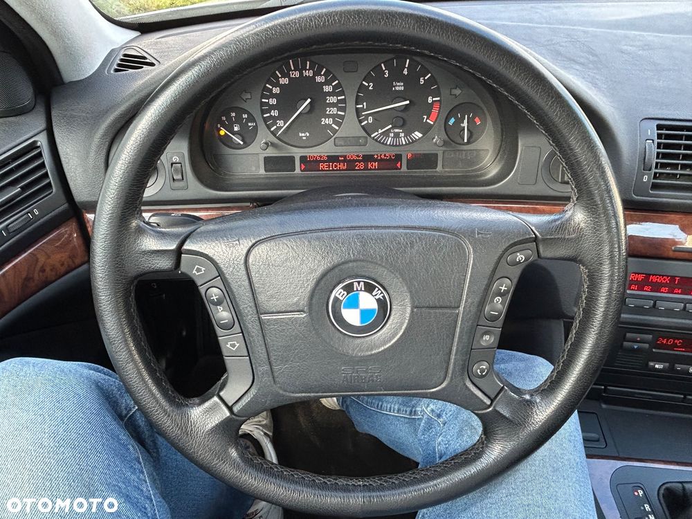 BMW Seria 5 - 17