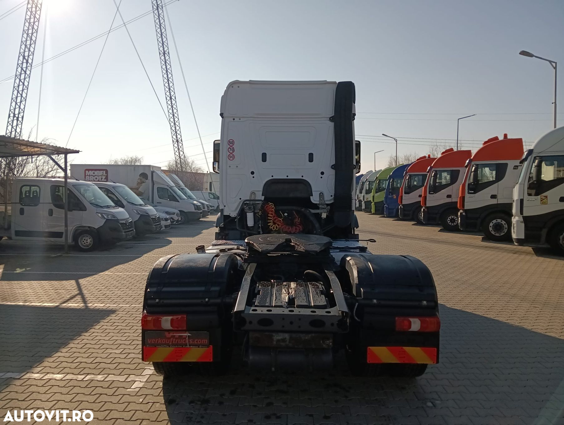 Mercedes-Benz Actros - 8