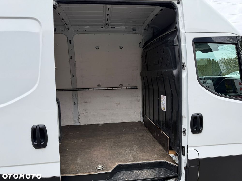 Iveco Daily 35S140, 2.3 140KM, Zadbany - 15