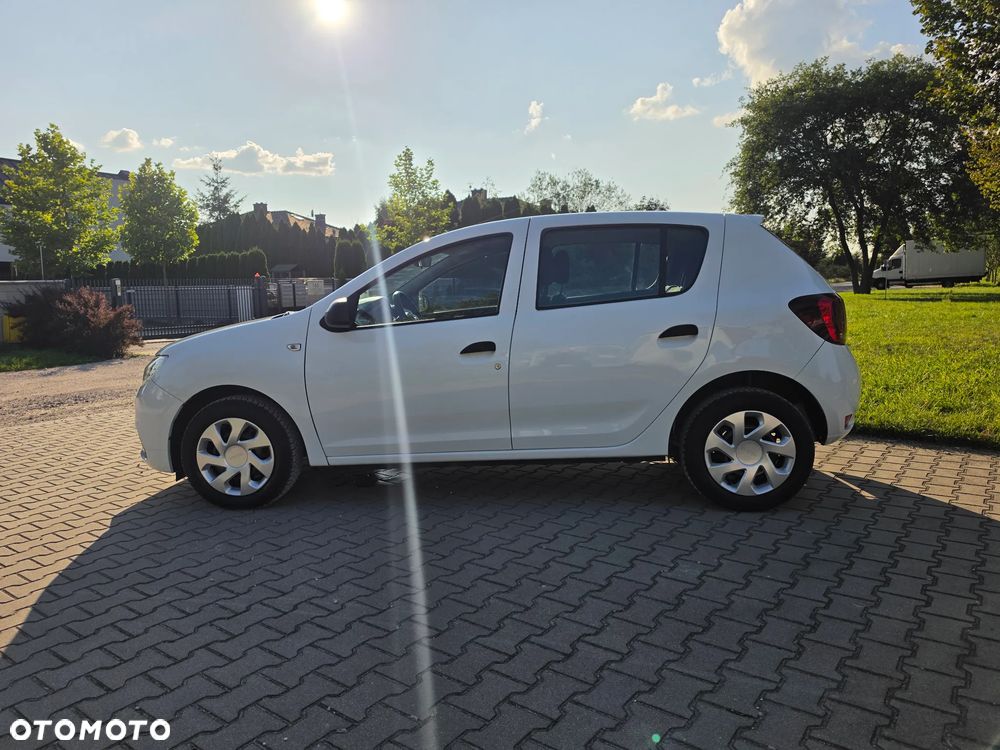 Dacia Sandero 1.2 16V 75 Essentiel - 19