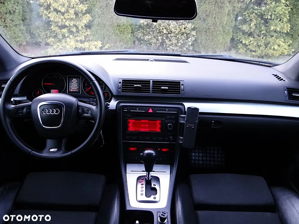 Audi A4 Avant 2.0 TDI Multitronic - 25