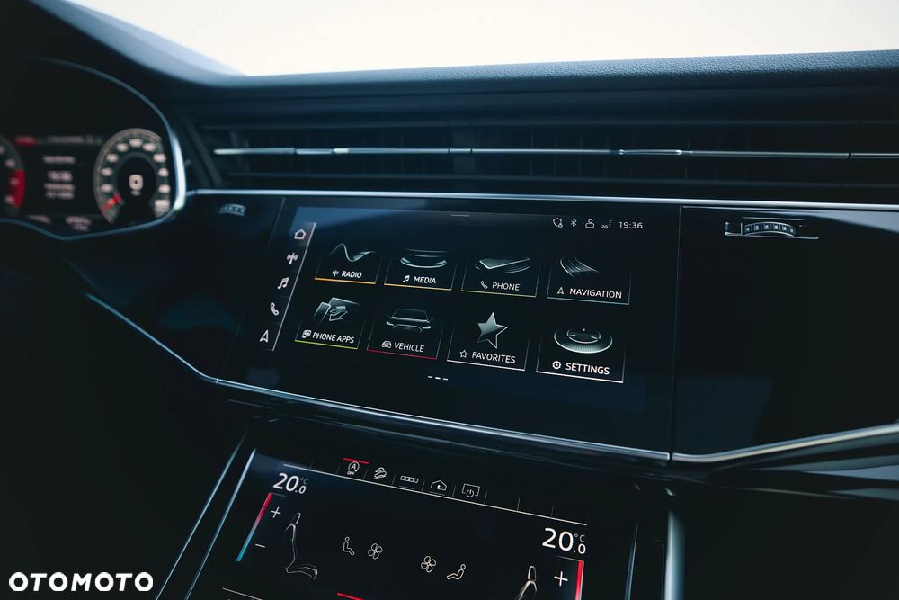 Audi Q8 SUV TFSI quattro 250 kW tiptronic S line business - 16