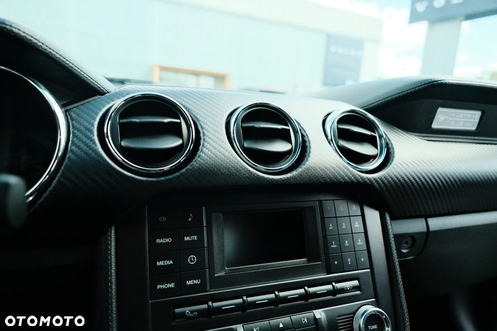 Ford Mustang 3.7 V6 - 12