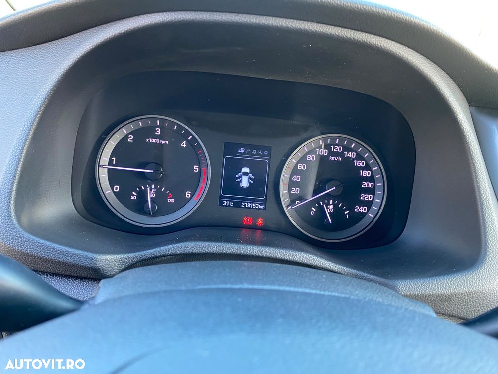 Hyundai Tucson 2.0 CRDI 2WD Style - 12