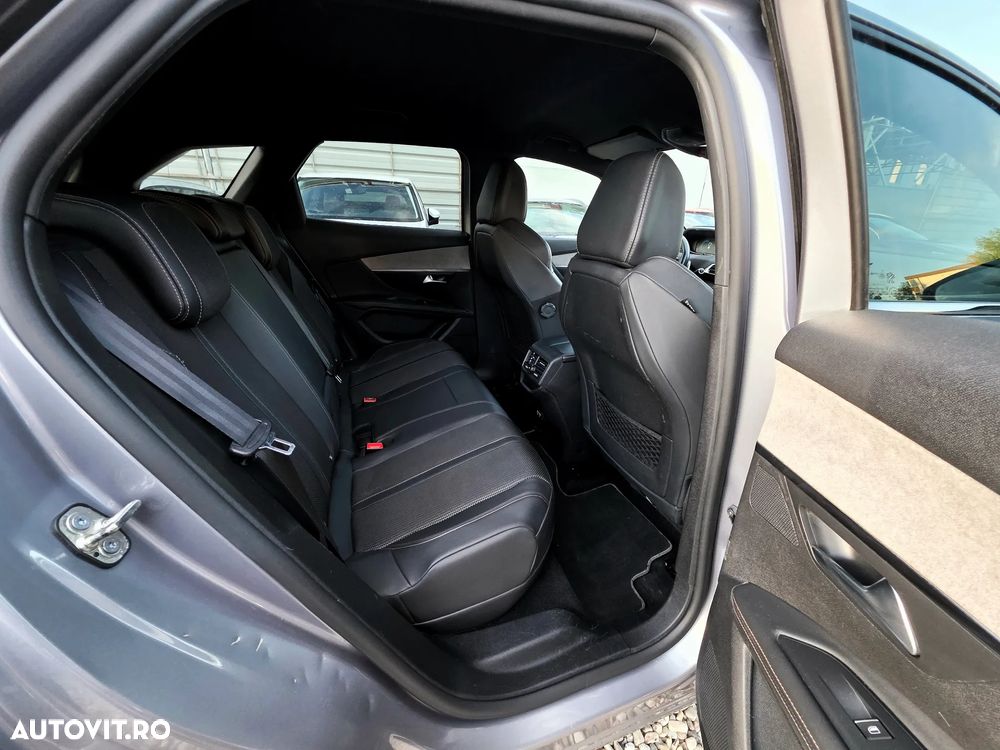 Peugeot 3008 Hybrid 225 e-EAT8 GT Pack - 17